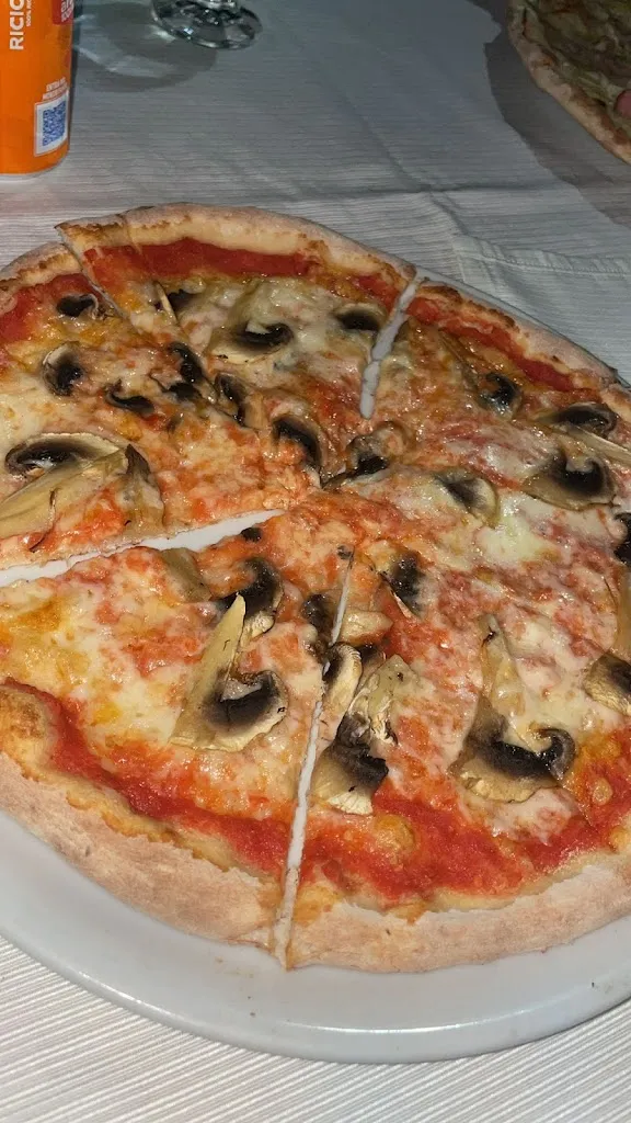 Pizzeria Il Giardino da Mario_Acquedolci_slider_image_3