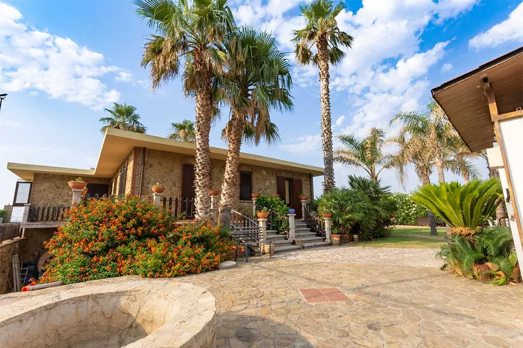 Hotel Bed and Breakfast "Il Geranio" restaurant in Acquedolci