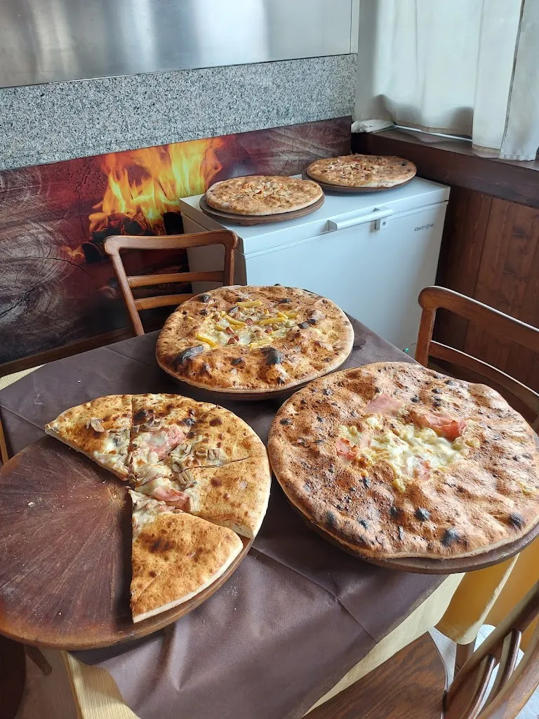 Strapizza_Acquedolci_slider_image_3