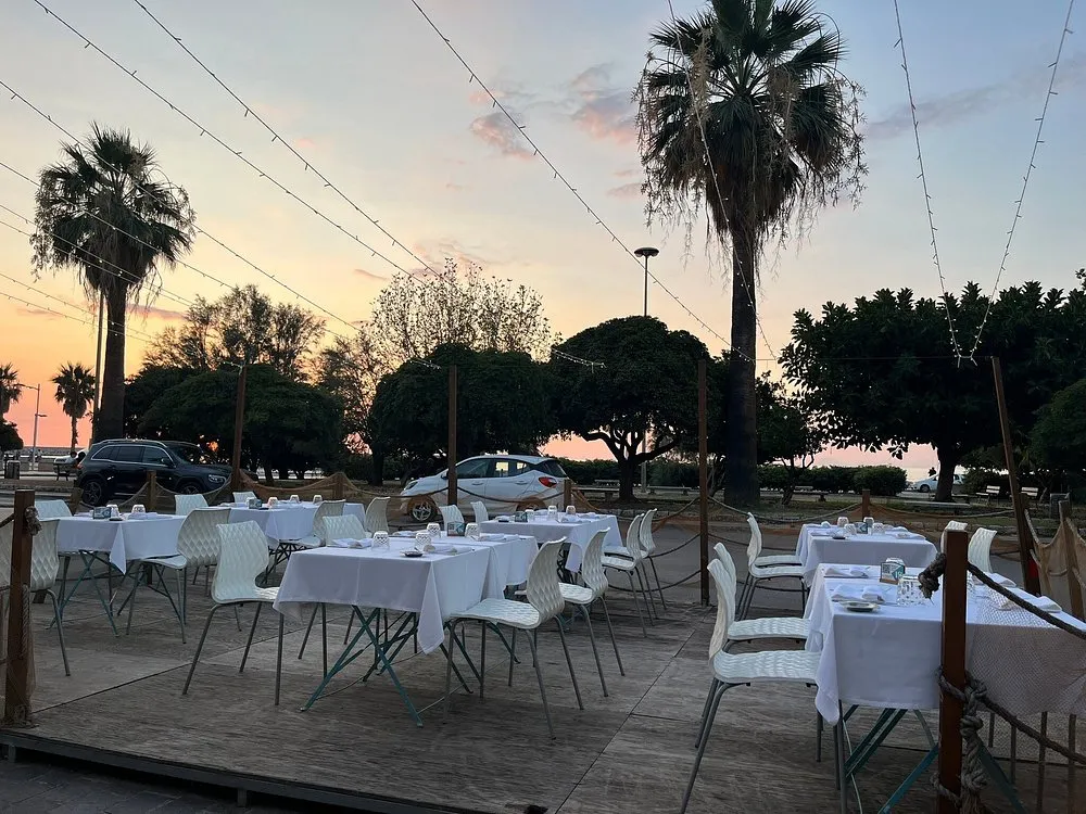 A Tinkitè restaurant in Acquedolci