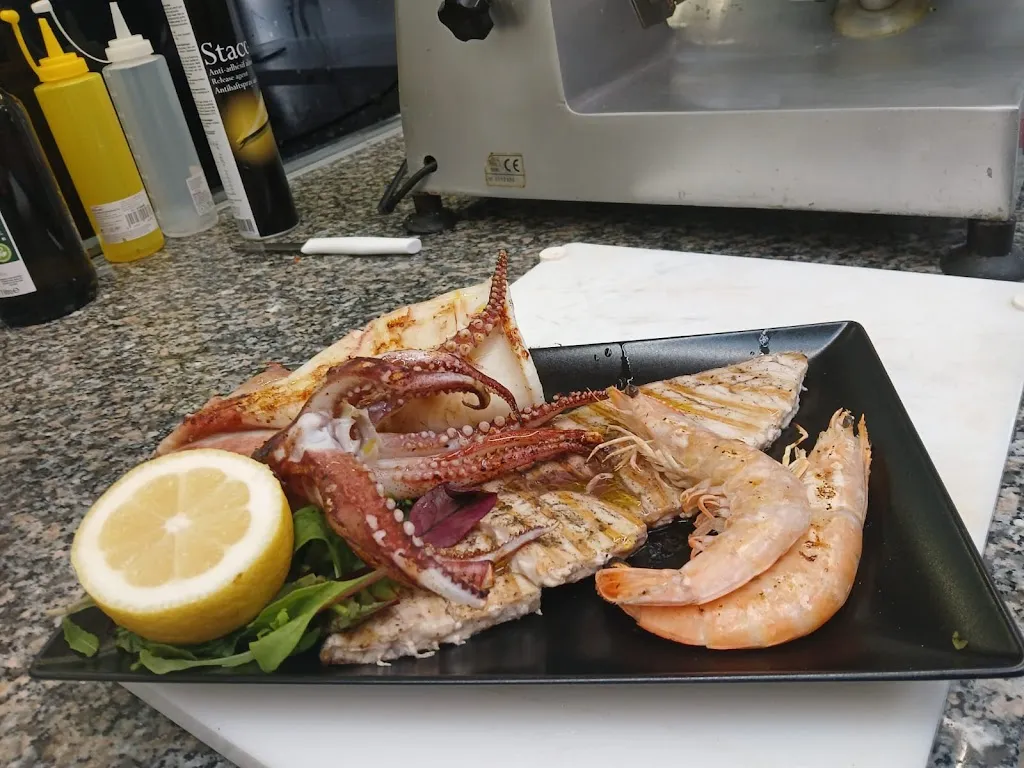 Ne Mia Terrasini restaurant in Agliandroni-Paternella