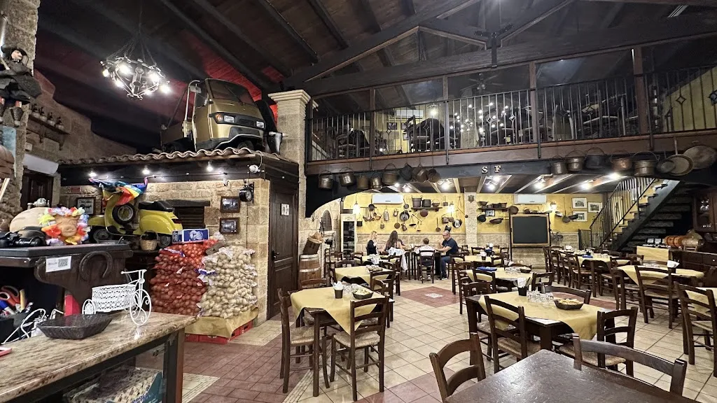 Taverna All'antica restaurant in Agliandroni-Paternella