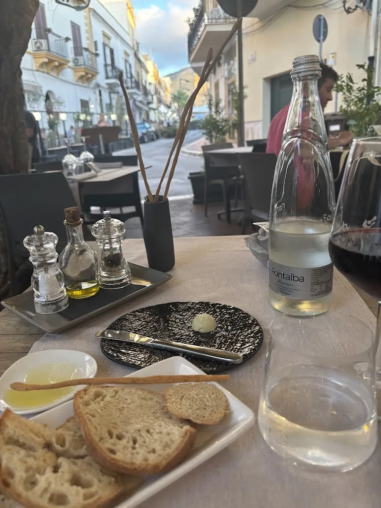 Sharon M_Casabianca Restaurant_Agliandroni-Paternella_avis