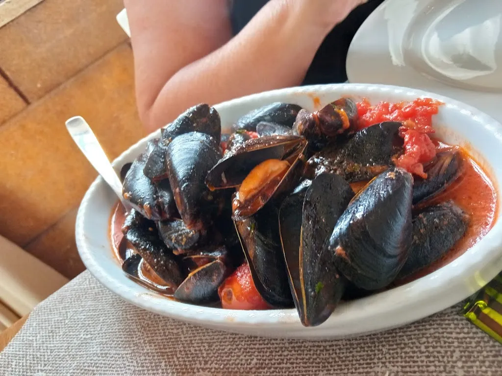 Coral Reef Ristorantino_Agliandroni-Paternella_slider_image_2