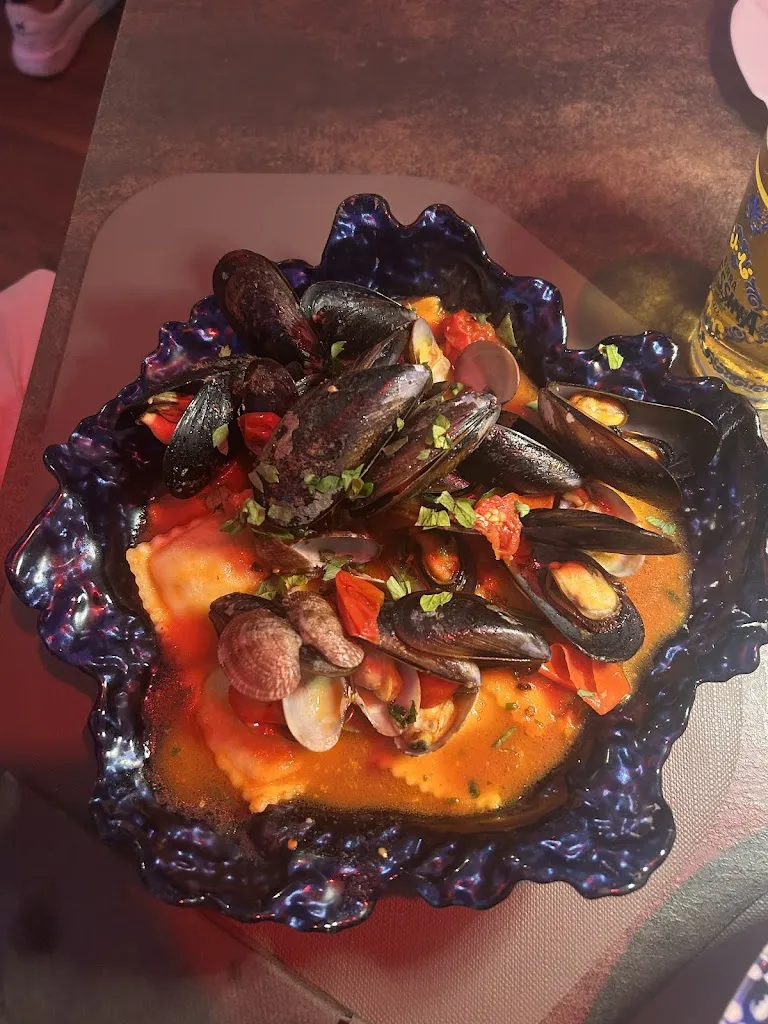 Emilie Bartczak_Barinello City_Agliandroni-Paternella_review