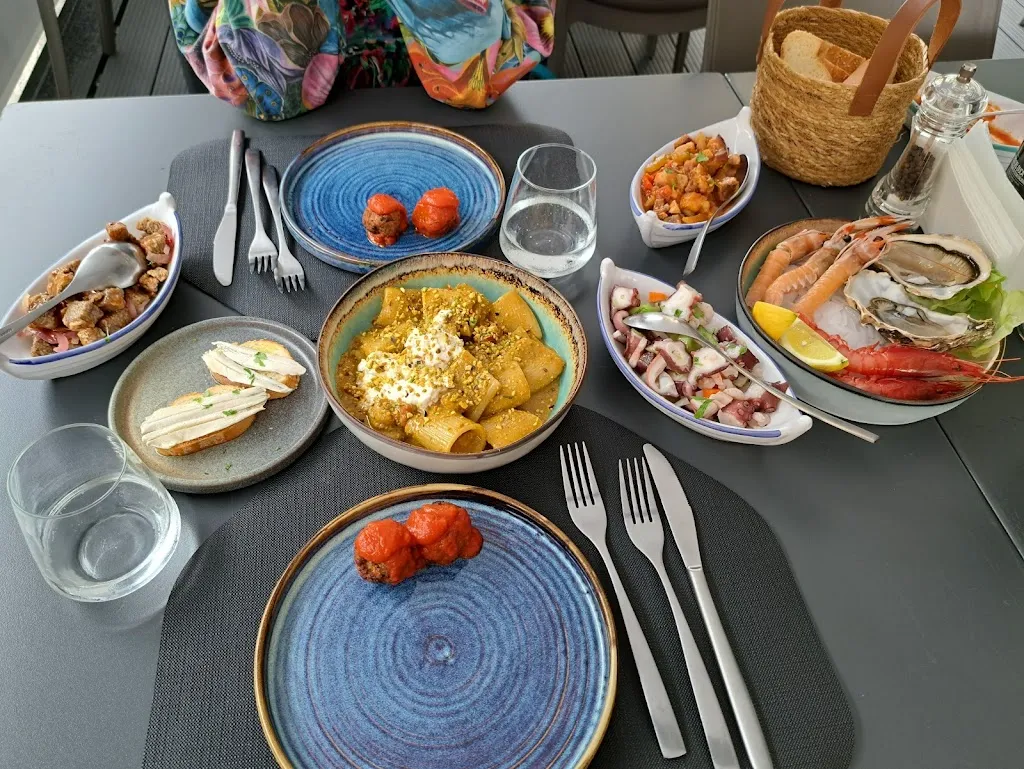 Chapalenko Dmytro_Pesca Azzurra Restaurant_Agliandroni-Paternella_recensione