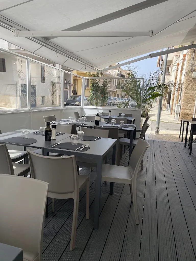 Pesca Azzurra Restaurant_Agliandroni-Paternella_slider_image_1