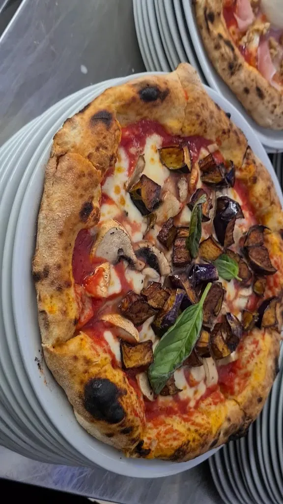 49GANCI TRATTORIA&PIZZERIA_Agliandroni-Paternella_slider_image_2