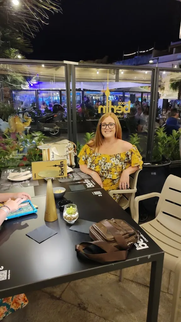 Edward hearne_moosberlin_Agliandroni-Paternella_review