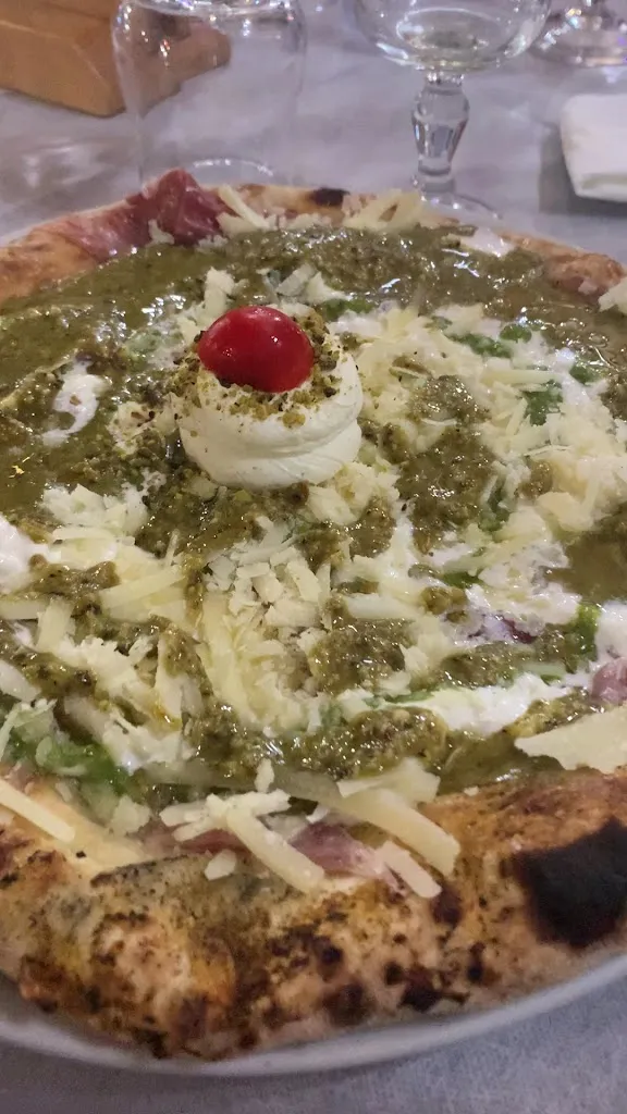 La Favarotta Ristorante pizzeria sala banchetti_Agliandroni-Paternella_slider_image_2