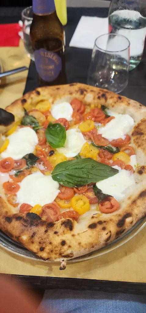 Melissa M_ADDUMARÌ PIZZERIA E CUCINA NAPOLETANA_Agliandroni-Paternella_review