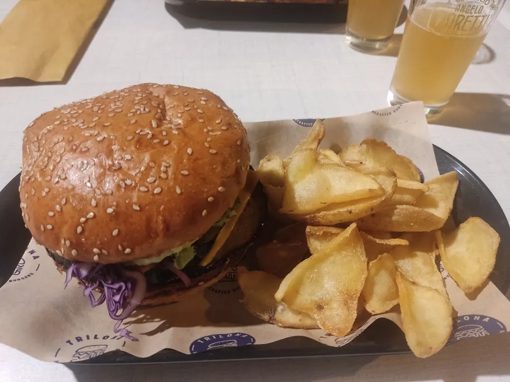 Menu_Trilona Burgers_Agliandroni-Paternella_image_4