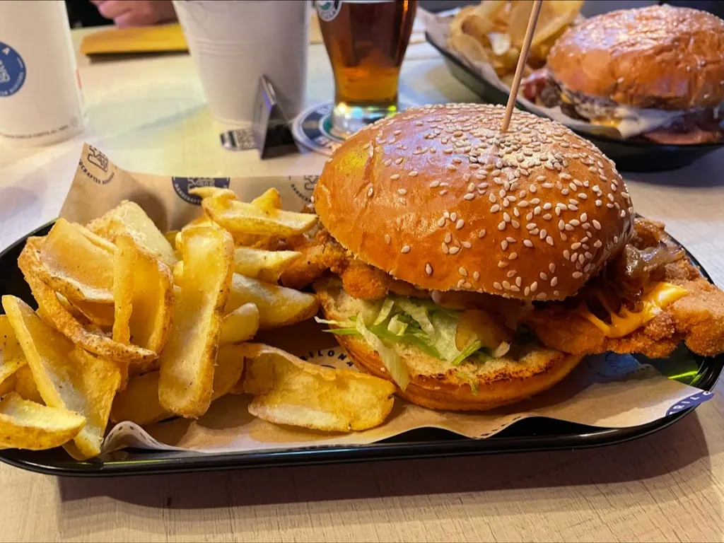 Menu_Trilona Burgers_Agliandroni-Paternella_image_5