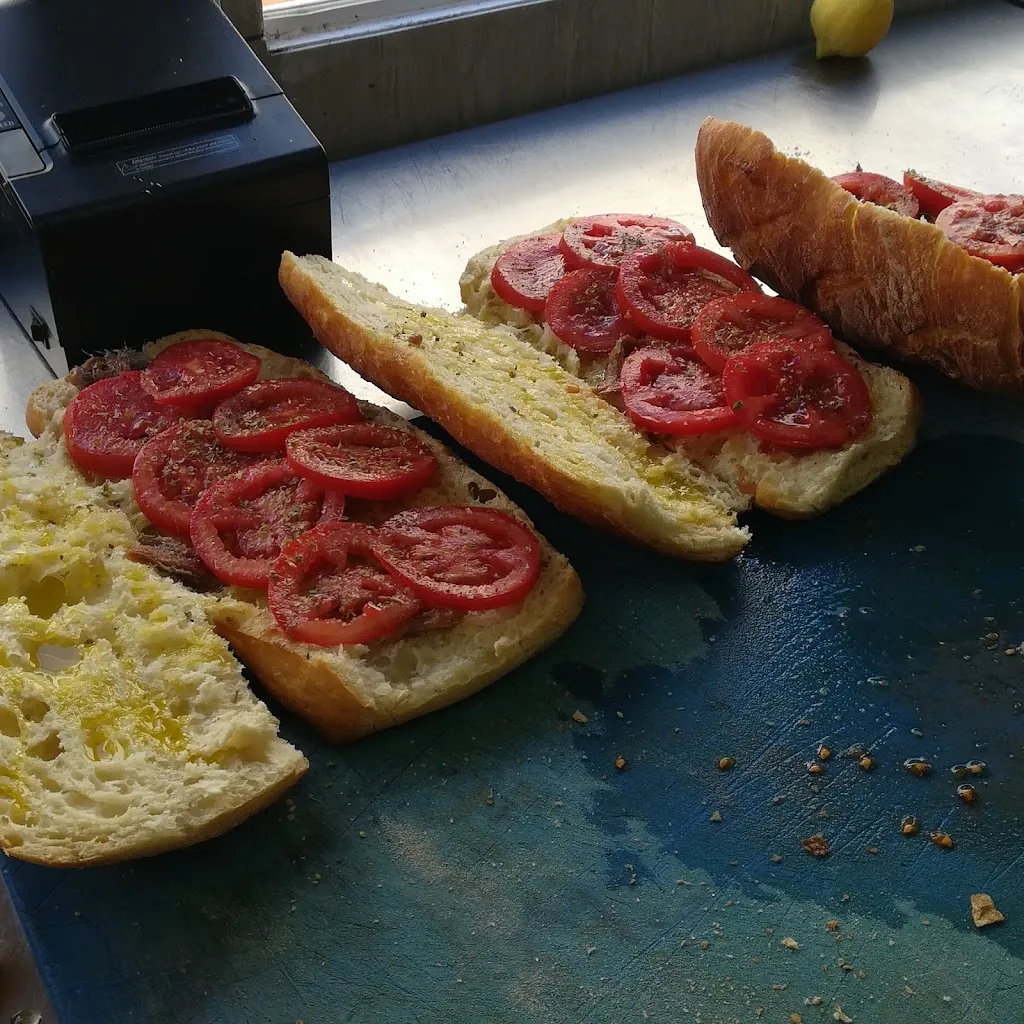 Menu_iCLUB Lounge Restaurant_Agliandroni-Paternella_image_5