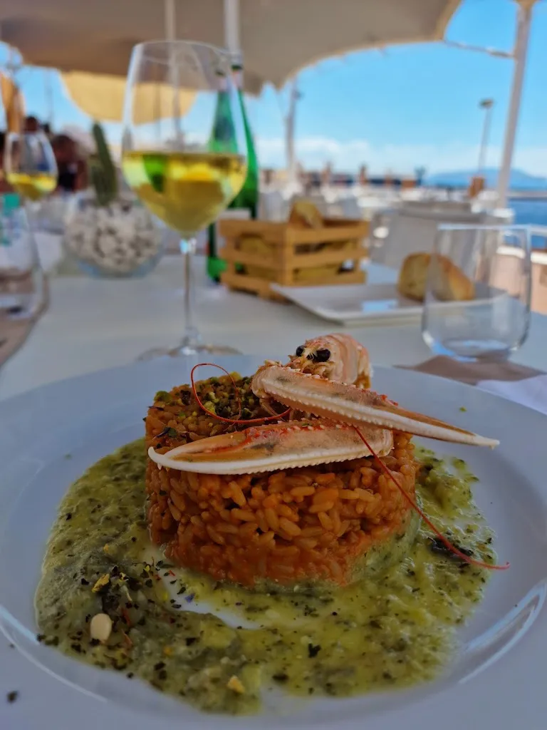 Menu_iCLUB Lounge Restaurant_Agliandroni-Paternella_image_7