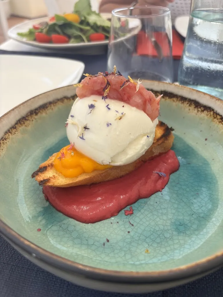 vivian_iCLUB Lounge Restaurant_Agliandroni-Paternella_review