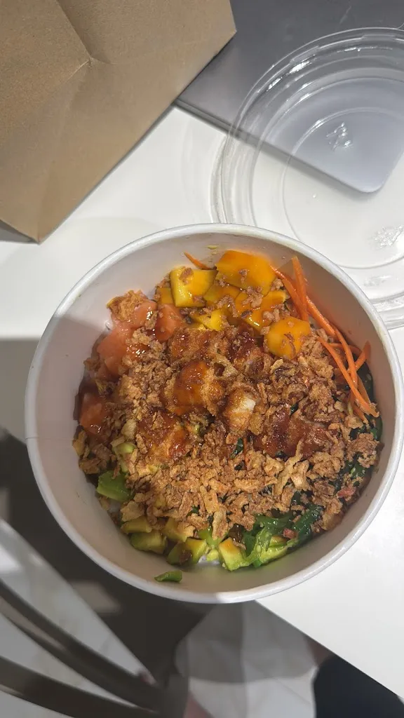 Dyonne van Waard_Baia Bistrot e Cocktail Bar_Agliandroni-Paternella_review