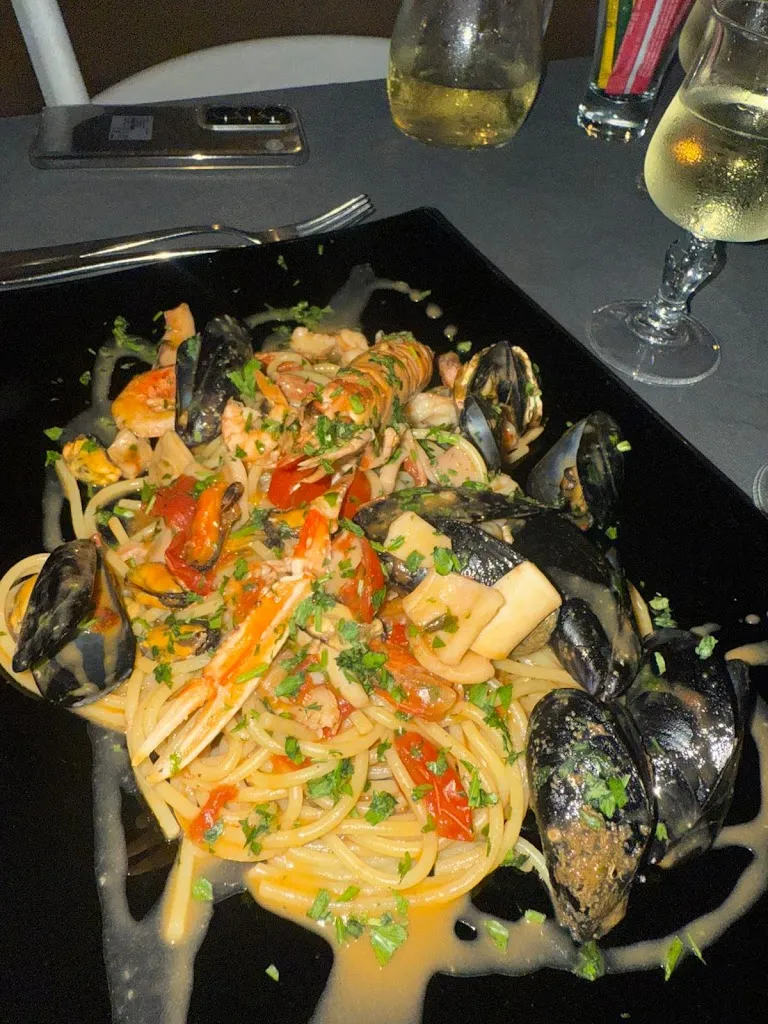 Daiana Arca_Scialai Ristorante Pizzeria TERRASINI_Agliandroni-Paternella_review