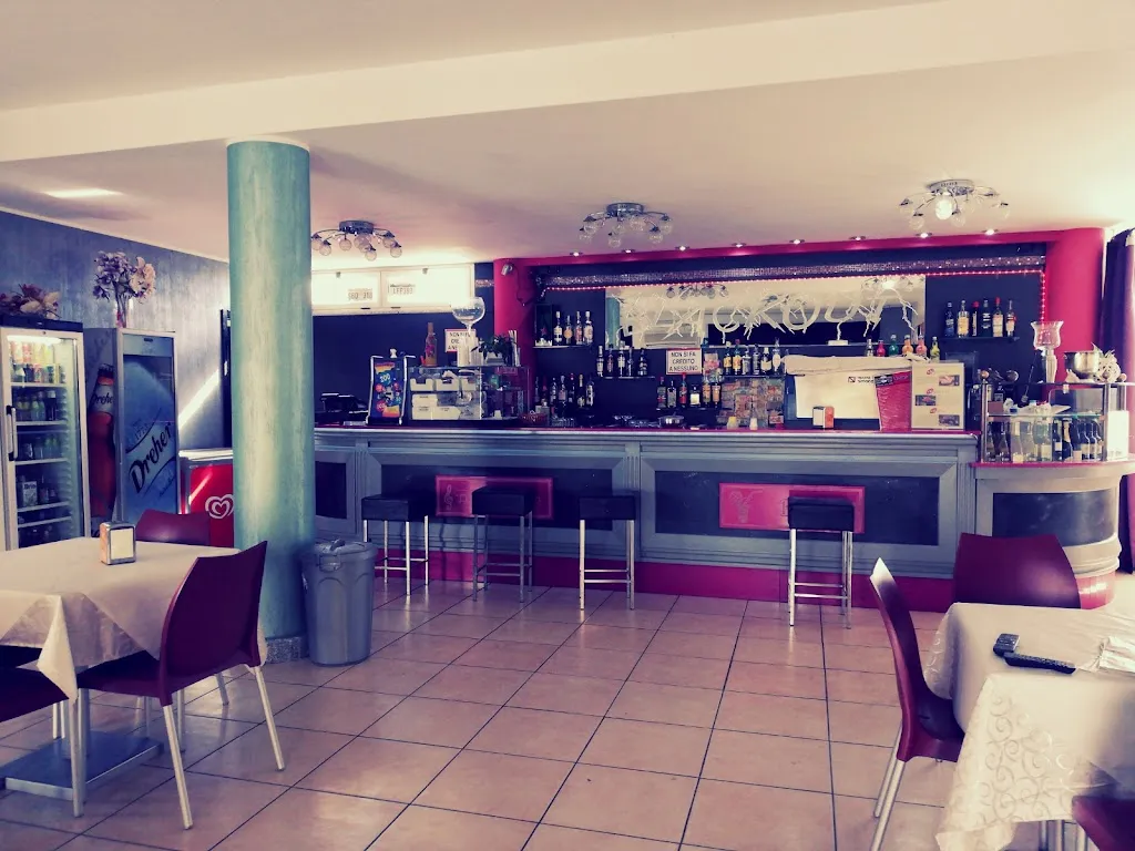 Black Out Bar Pizzeria Menu Veloci restaurant in Alessandria della Rocca