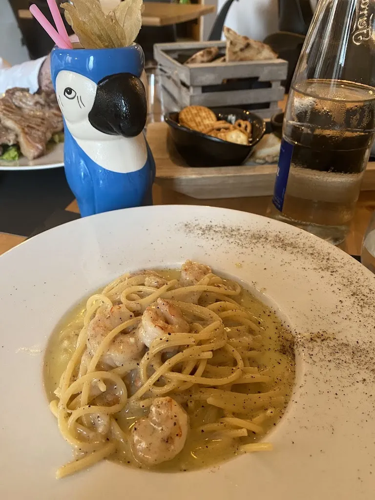 Justyna Pankiewicz_Ananda Castle Food & Drink_Adrano_review