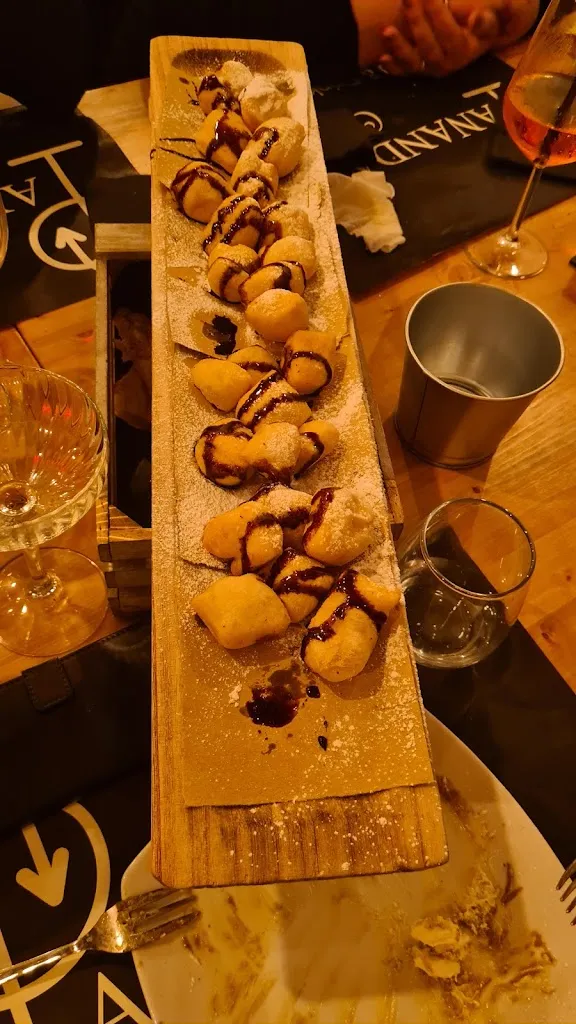 Stefano Neri_Ananda Castle Food & Drink_Adrano_review