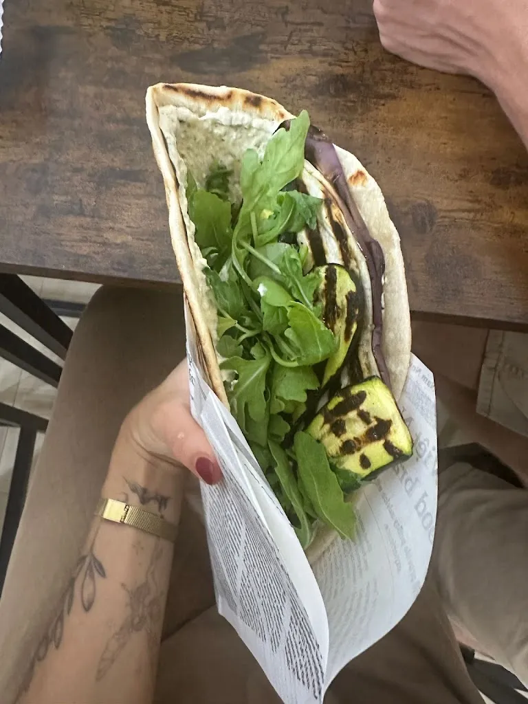 Giulia D`Agate_Il Re della Piada_Adrano_recensione