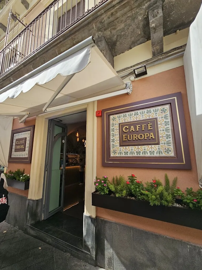 Nikolay Mitev_Caffè Europa_Adrano_review