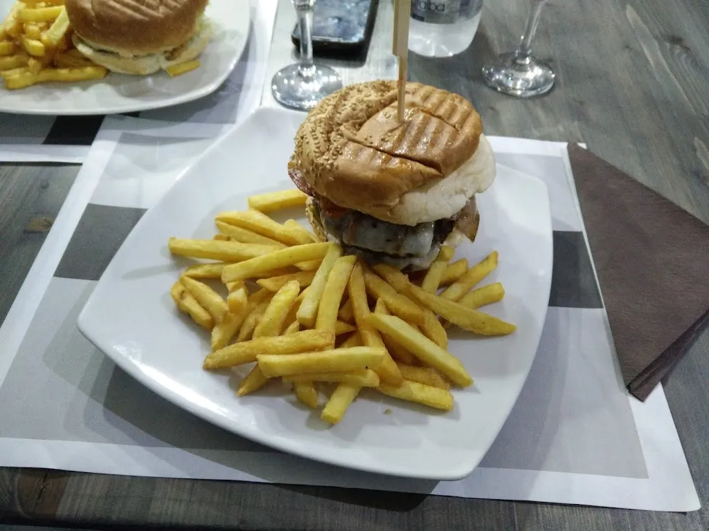 Damiano Zappia_Rosso Cioccolato_Adrano_recensione