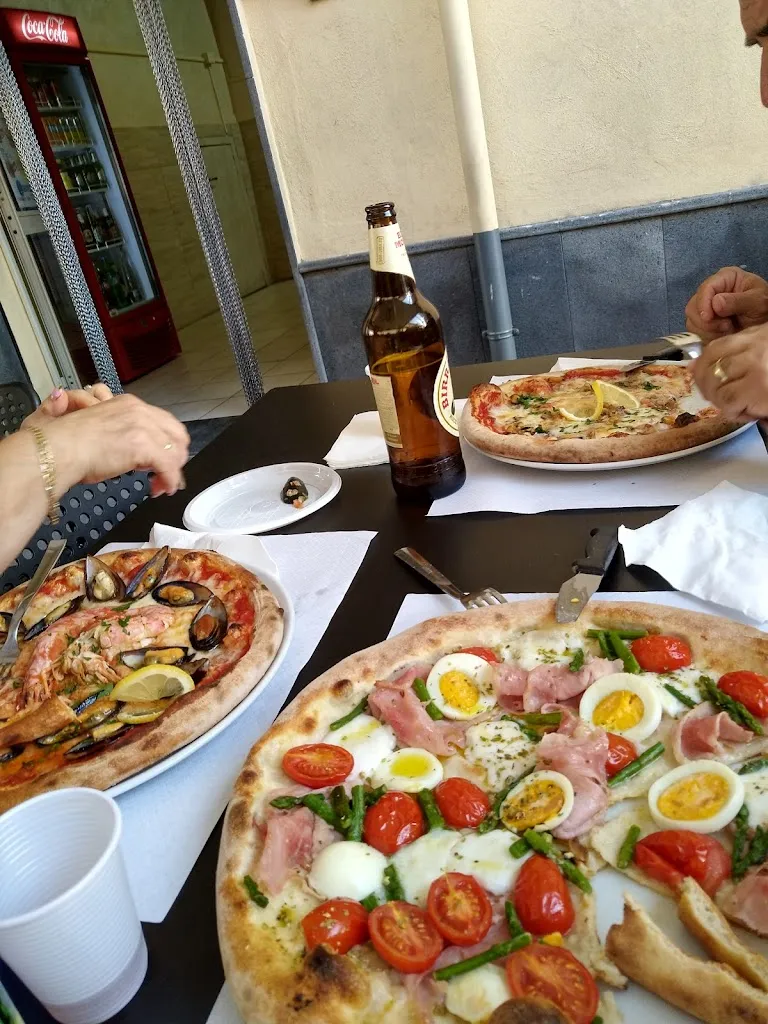 Ingrid Paeshuyse_Europizza_Adrano_recensione