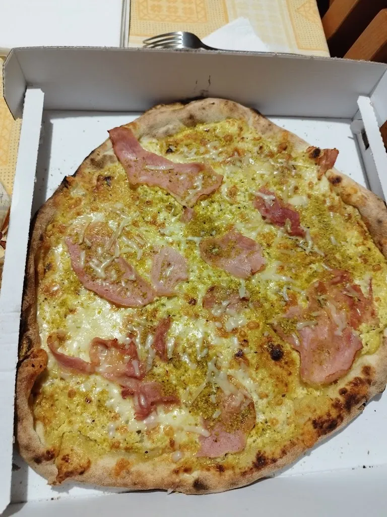 Luigi Venticinque_Pizza Mania Adrano_Adrano_reseña