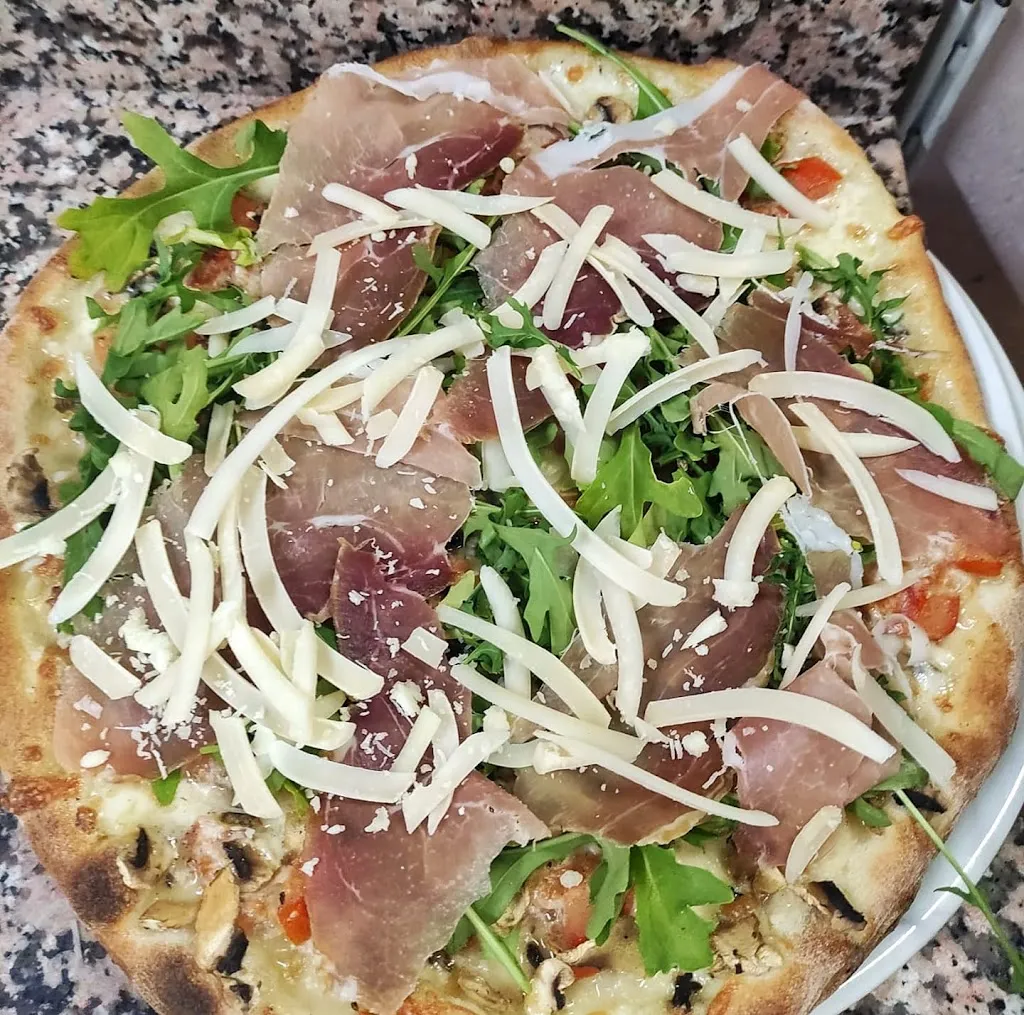 Pizza Mania Adrano_Adrano_slider_image_3