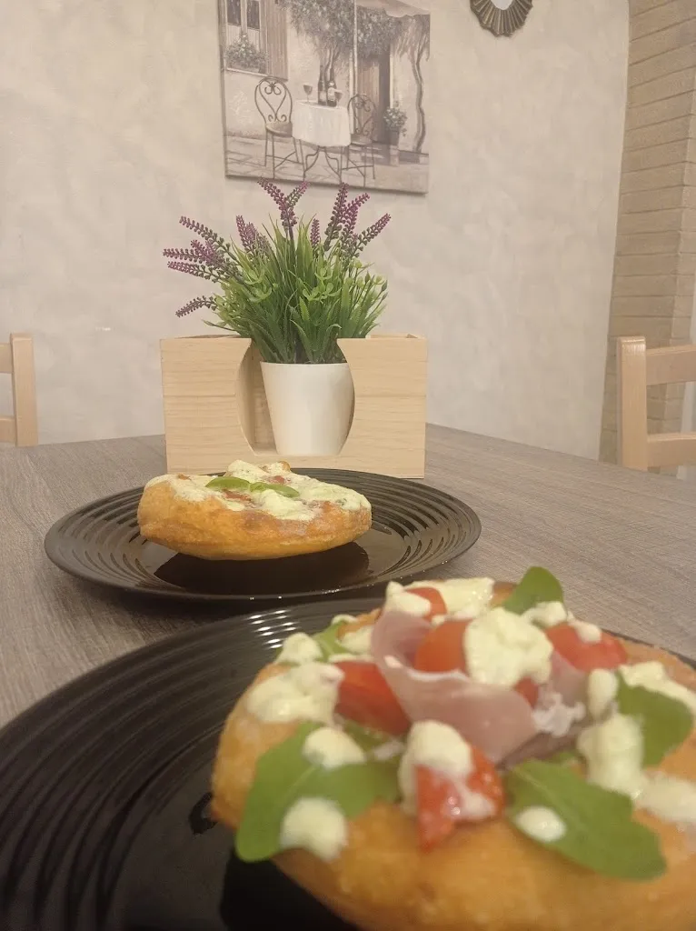 Pizzeria pizzapizza_Adrano_slider_image_3