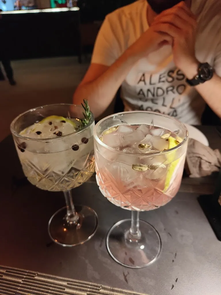 Salvatore Leocata_VIN Gusto Sonoro_Adrano_review