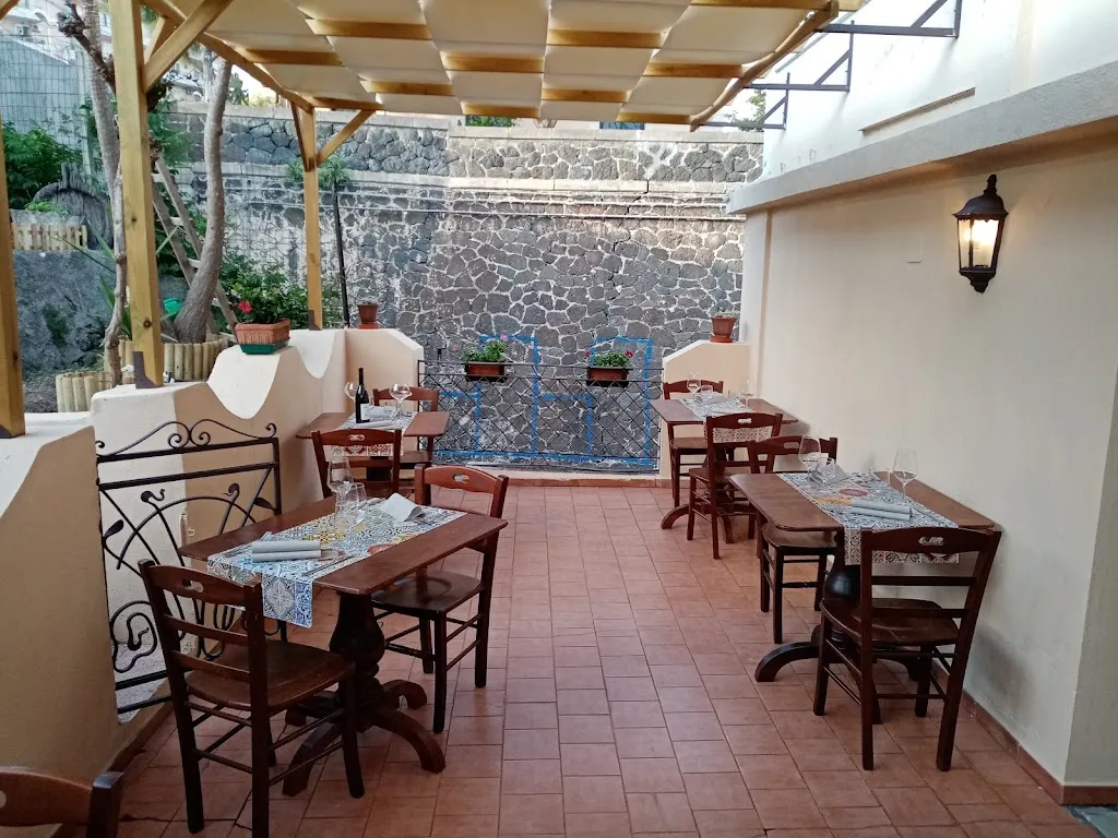 Il Piccadilly restaurant in Alì Terme