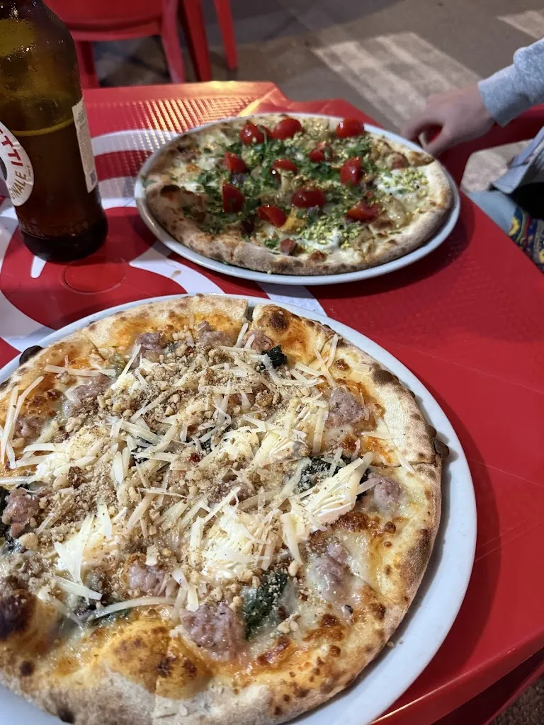 Tanneke P_I Love Pizza Bar_Alimena_review