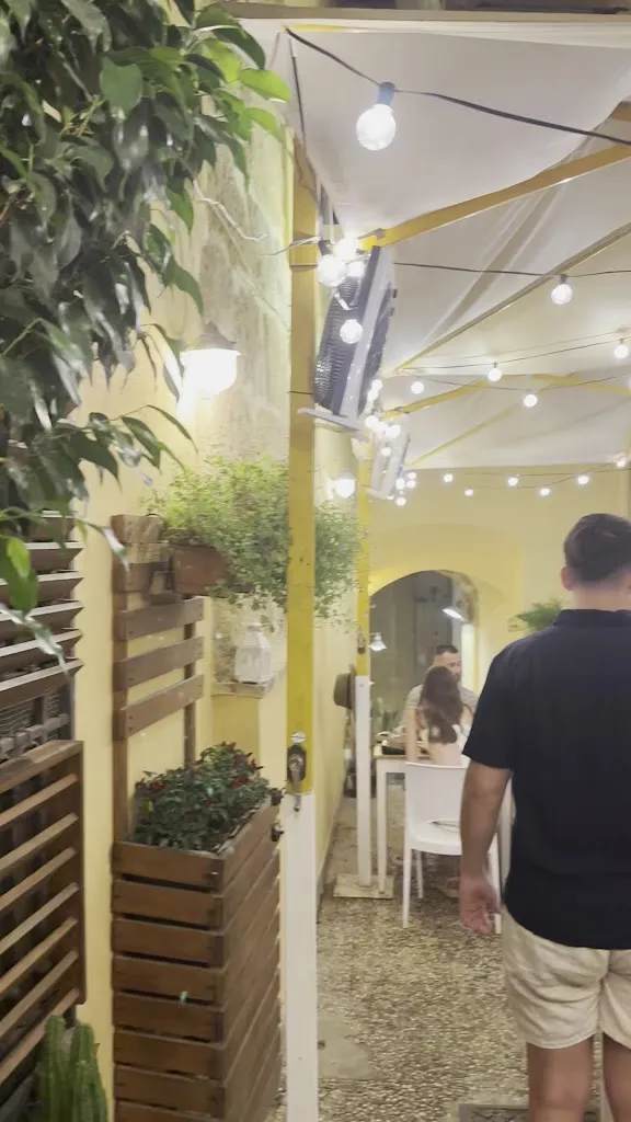 Camilo Thomas_Ristorante Naif_Agrigento_review