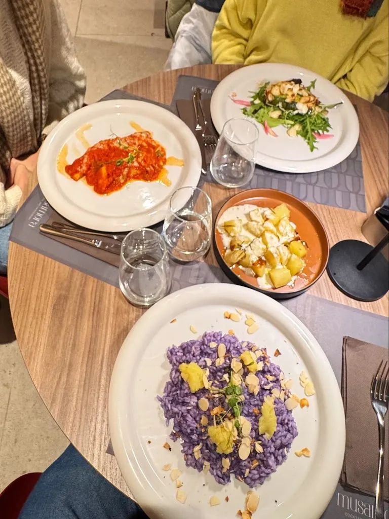 Albert Roig Collell_MUSAMORA Cocktail Bar | Restaurant_Agrigento_review