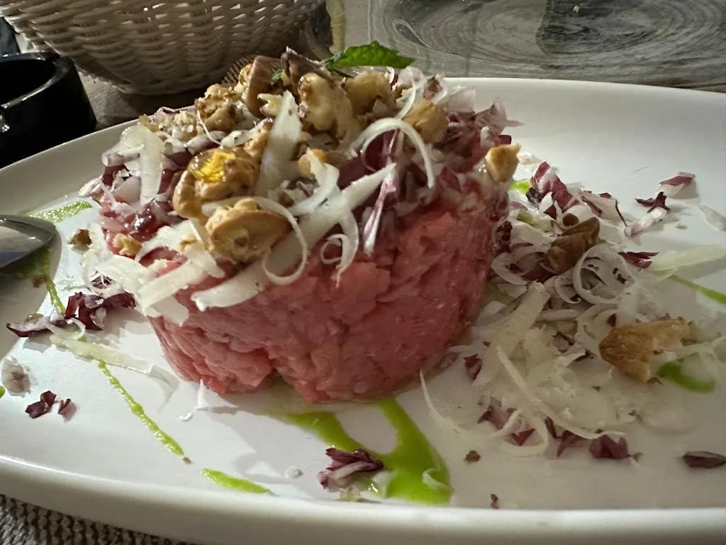 Luisa Menza_Nero Carbone_Gioia del Colle_review