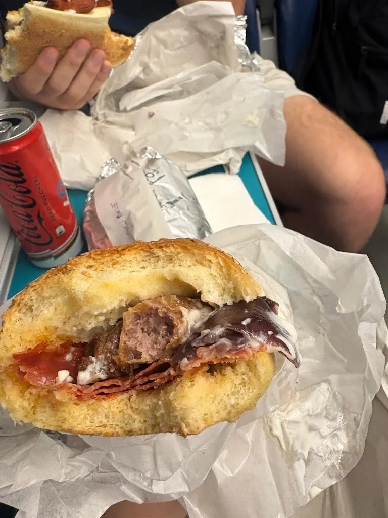 Wojciech Lada_L'antica panineria_Agrigento_review