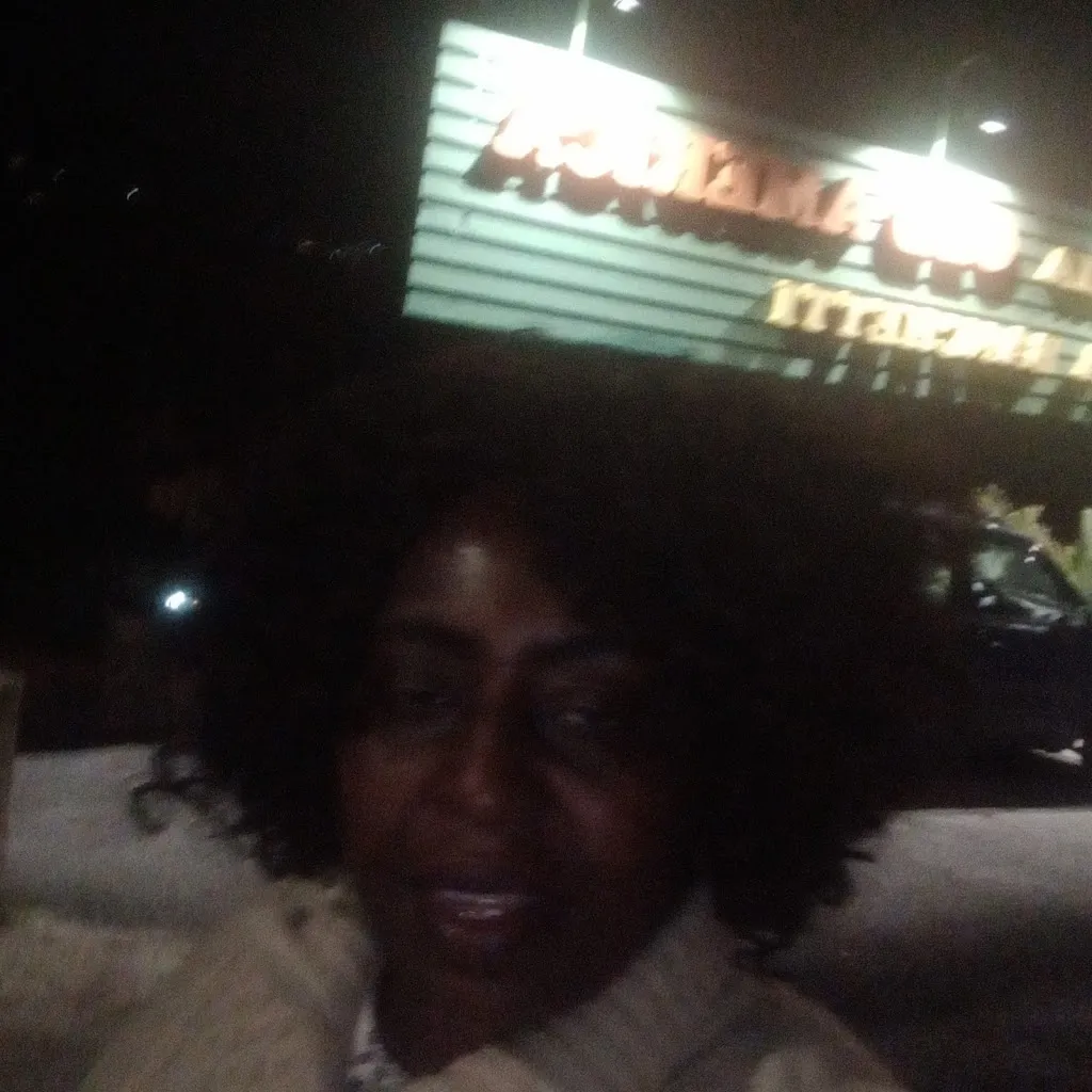 Susa karimi Kanake_American Pizza_Altofonte_review