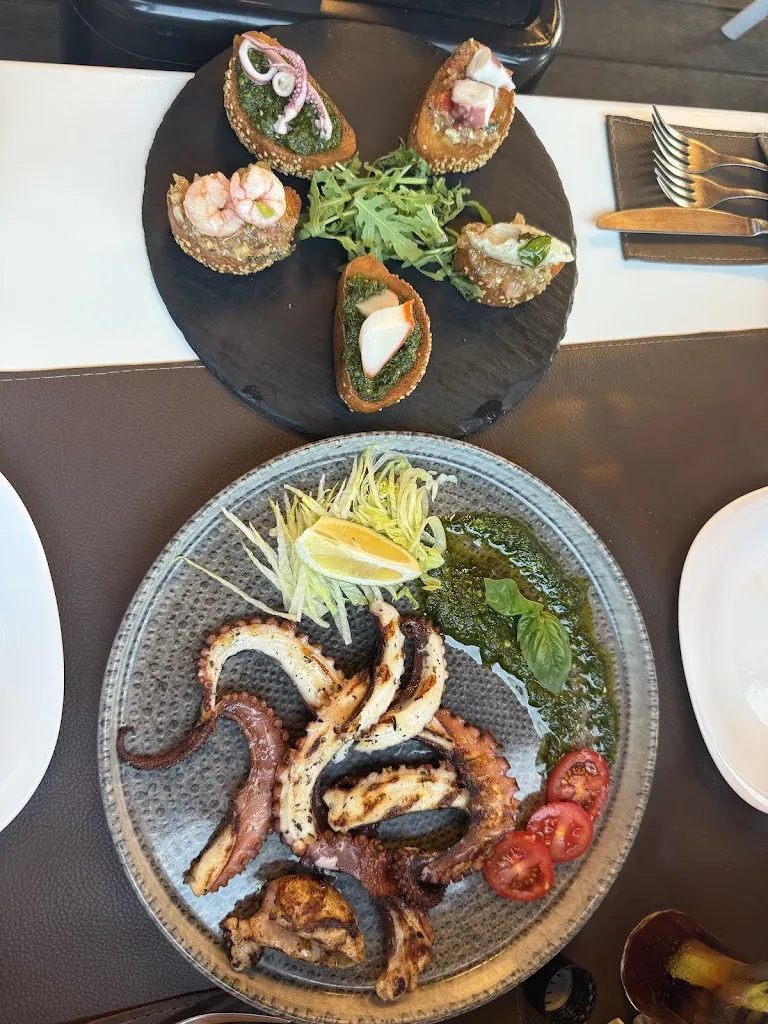 Parnian Kianmehr_Antichi Quartieri_Alcamo_recensione