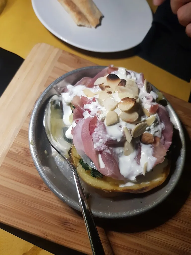 Noemi hernandez diaz_Pizzeria Monelle_Alcamo_review