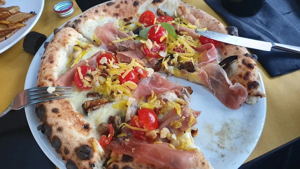 Bassam Jradi_Pizzeria Monelle_Alcamo_review