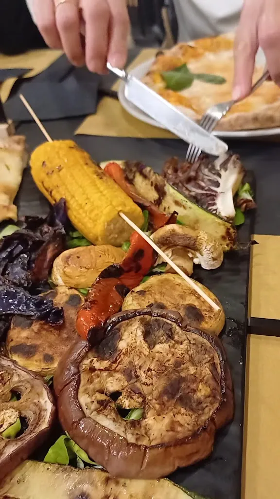 Pizzeria Monelle_Alcamo_slider_image_2