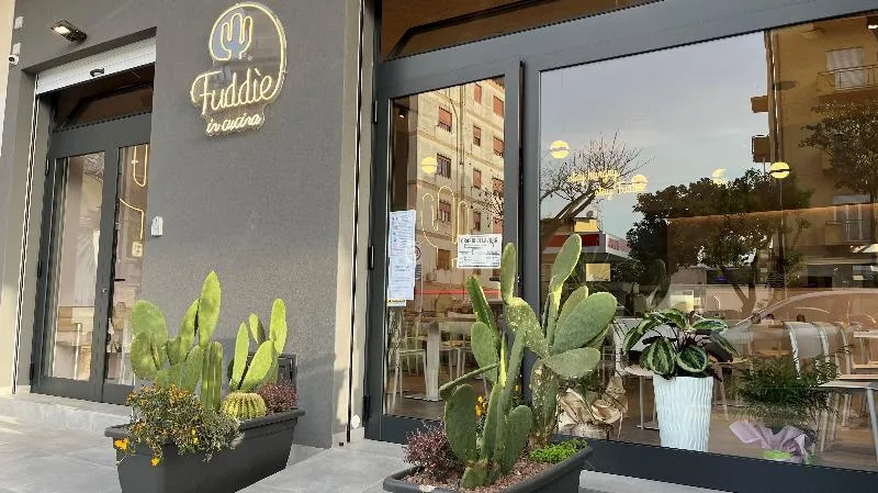 Fuddìe pizza e cucina restaurant in Alcamo