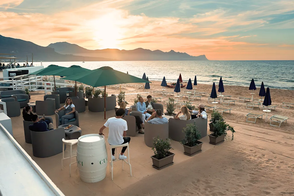 Bandiera Gialla Beachclub and Restaurant_Alcamo_slider_image_3