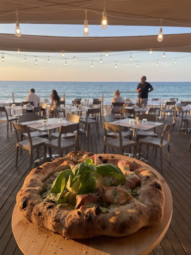 Magazzinazzi Ristorante & Pizzeria_Alcamo_slider_image_3