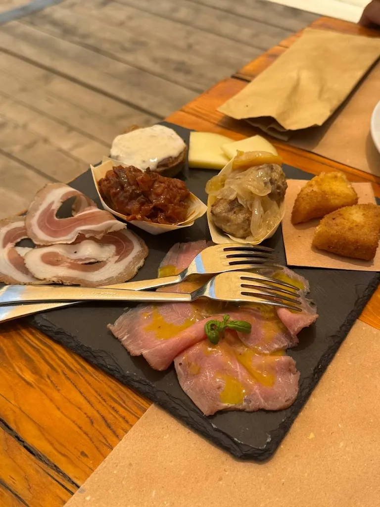 Bohdan Nikolin_Ristoro Dello Scoiattolo_Aliminusa_review