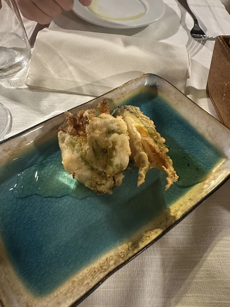 andrea lipshutz_Triscele Restaurant_Aliminusa_review