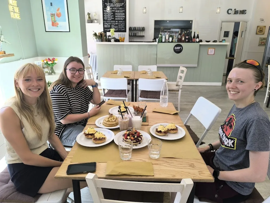 Randy's - Breakfast, Brunch & More_Aliminusa_slider_image_3